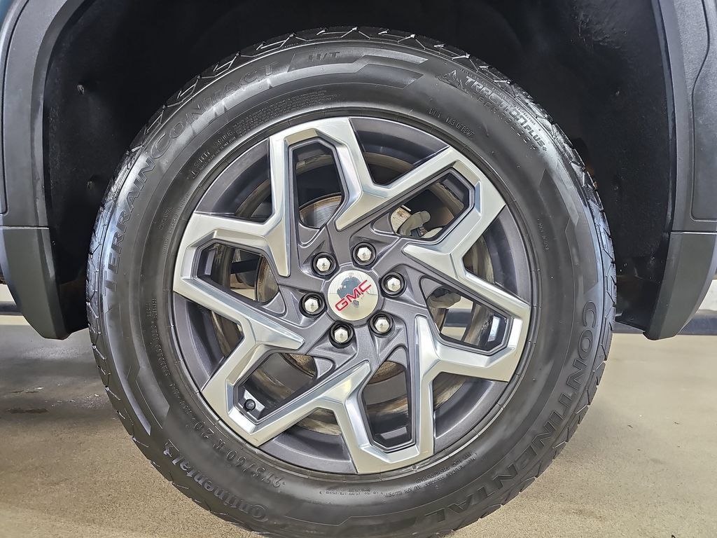 Certified 2024 GMC Sierra 1500 SLT w/ SLT Premium Package AWD/4WD image 38