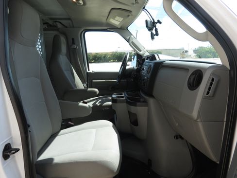 Used 2014 Ford E-150 and Econoline 150 w/ Power Group RWD image 24