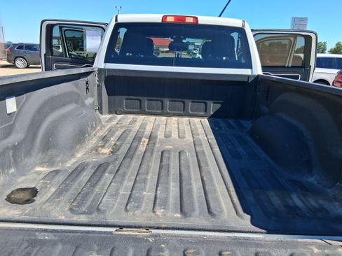 Used 2024 RAM 2500 Big Horn w/ Off Road Package AWD/4WD image 18