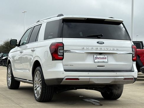 Used 2024 Ford Expedition Limited RWD image 6