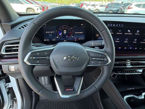 New 2026 Chevrolet Traverse Z71 w/ Driver Confidence Package AWD/4WD image 23