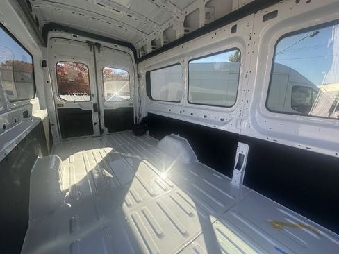 Used 2024 Ford Transit 350 148 High Roof Extended RWD image 4