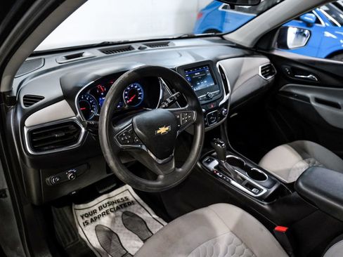Used 2021 Chevrolet Equinox LT w/ LPO, Floor Liner Package AWD/4WD image 3