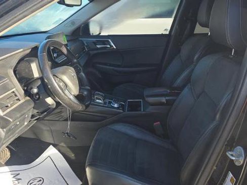 Used 2022 Mitsubishi Outlander SE image 3