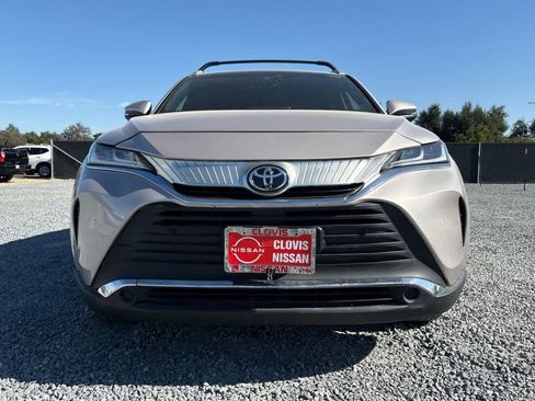 Used 2021 Toyota Venza XLE AWD/4WD image 11