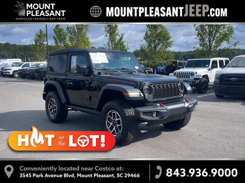 Used 2025 Jeep Wrangler Rubicon AWD/4WD image 1