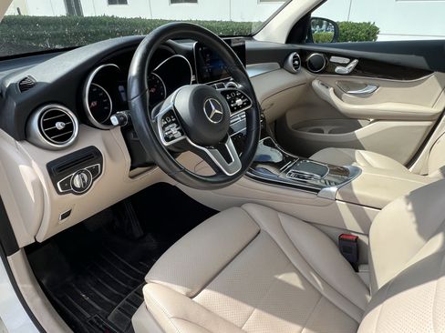 Certified 2022 Mercedes-Benz GLC 300 image 17