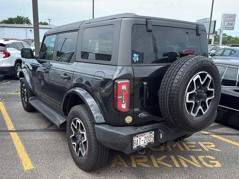 Used 2025 Ford Bronco Outer Banks AWD/4WD image 2