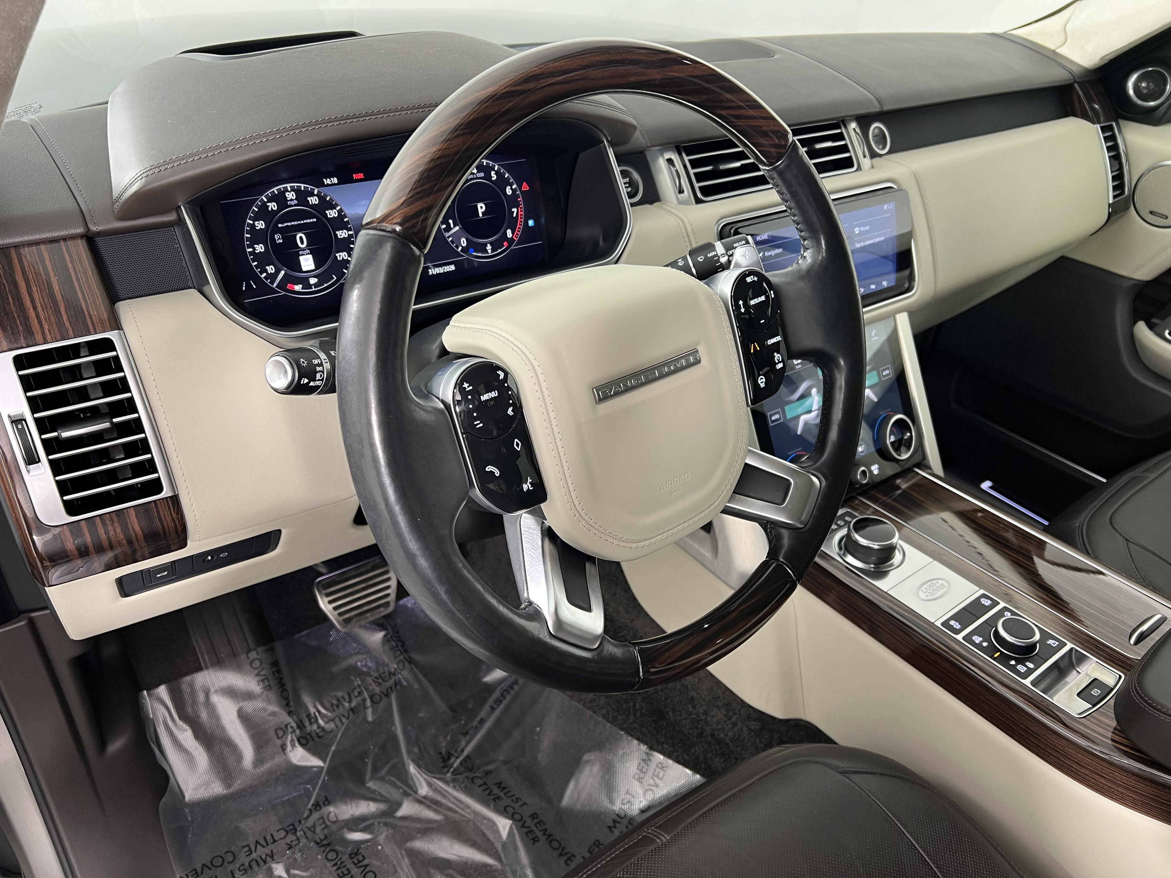 Used 2018 Land Rover Range Rover Autobiography AWD/4WD image 17