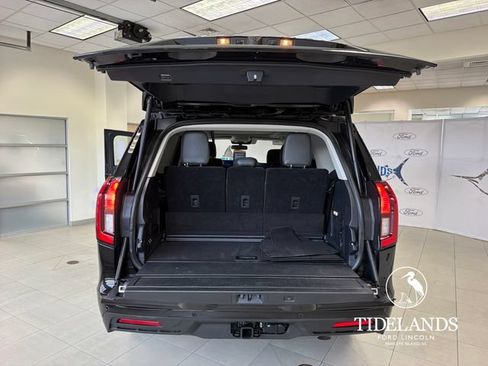 Certified 2025 Ford Expedition Active RWD image 12