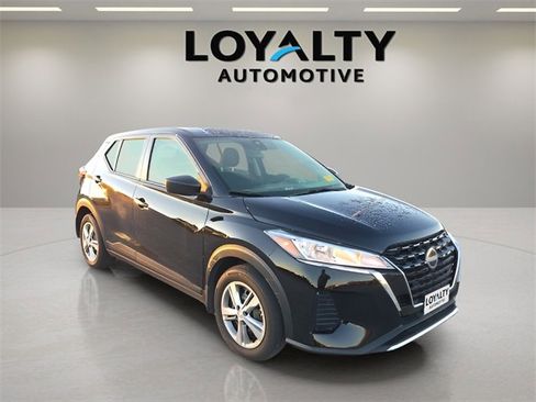 Used 2024 Nissan Kicks S image 7