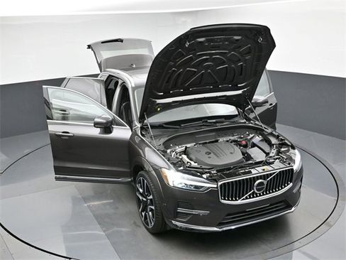 Used 2023 Volvo XC60 B5 Ultimate w/ Protection Package Premier image 50