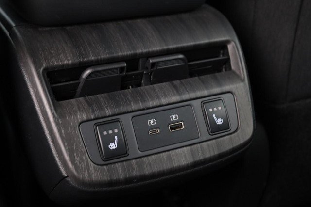 Certified 2023 Nissan Ariya FWD image 22