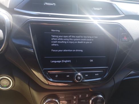 Used 2023 Chevrolet TrailBlazer RS w/ Convenience Package image 21