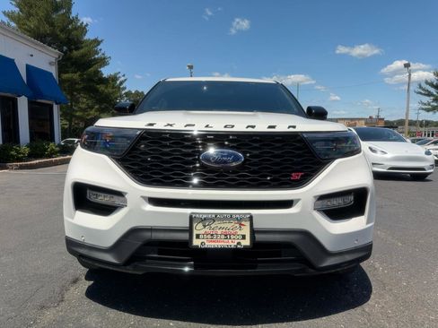 Used 2022 Ford Explorer ST w/ Equipment Group 401A AWD/4WD image 2