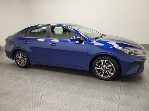 Used 2022 Kia Forte LXS image 11