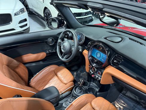 Used 2023 MINI Cooper S w/ Signature Upholstery Package image 52