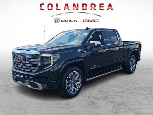 Used 2023 GMC Sierra 1500 Denali w/ Denali Reserve Package AWD/4WD image 3