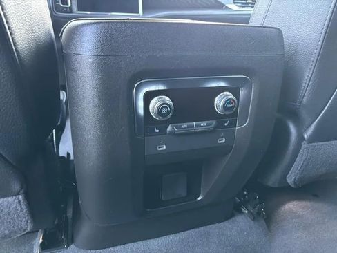 Used 2021 GMC Yukon Denali image 23