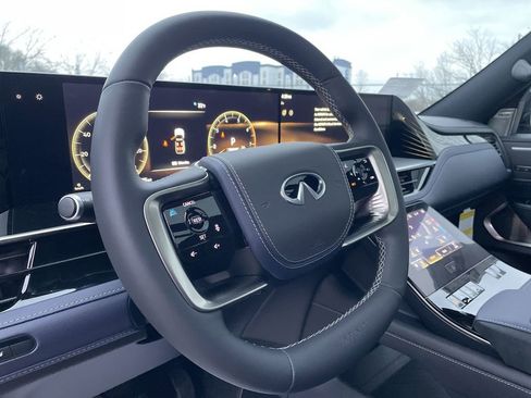 New 2026 INFINITI QX80 4WD image 19