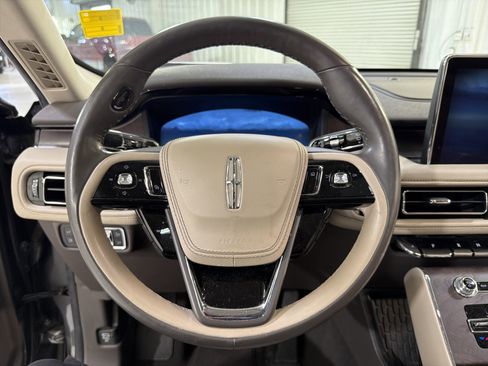Used 2022 Lincoln Aviator Grand Touring w/ Equipment Group 301A image 17