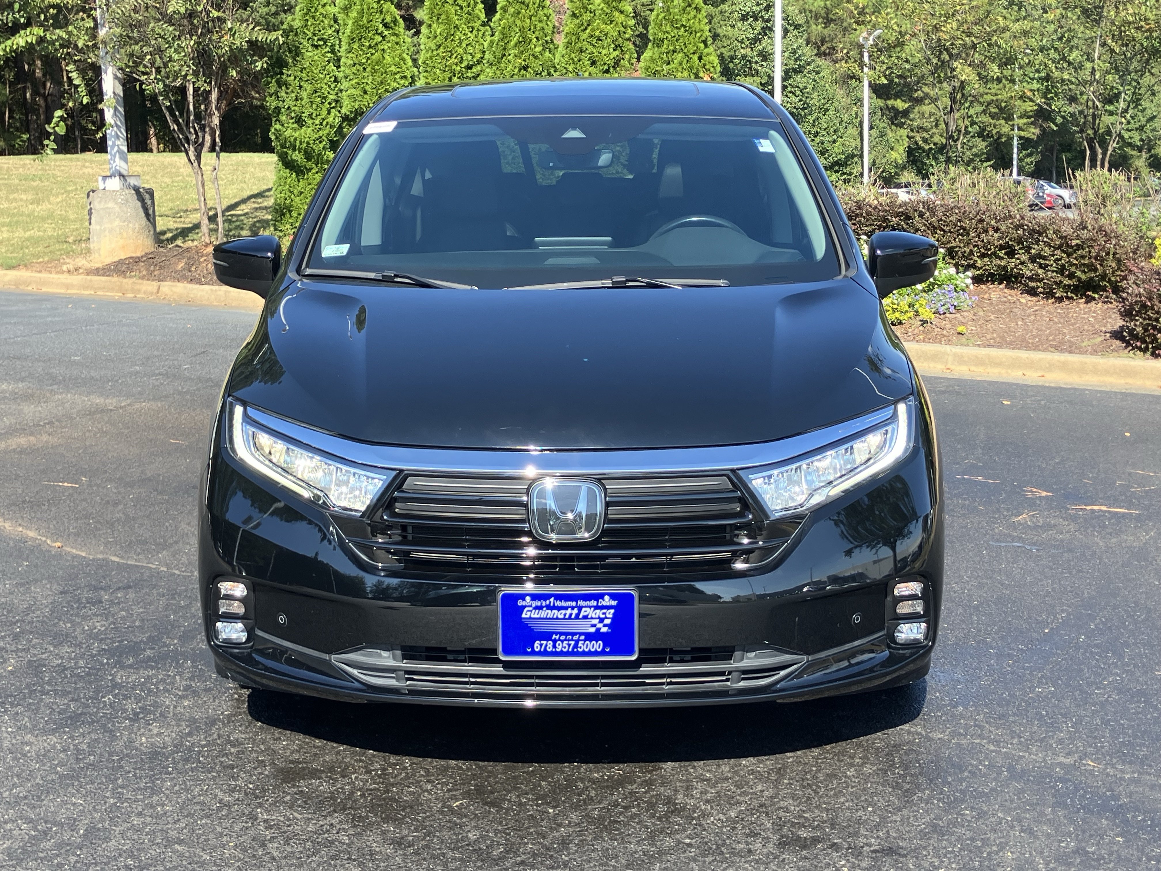 Used 2024 Honda Odyssey Touring image 3