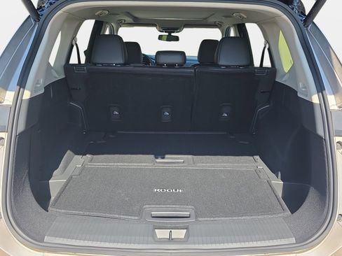 New 2026 Nissan Rogue Platinum w/ Platinum Premium Package AWD/4WD image 12