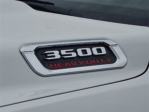 Used 2023 RAM 3500 Tradesman w/ Chrome Appearance Group image 32