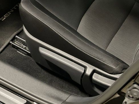 Used 2025 Nissan Sentra SV image 13