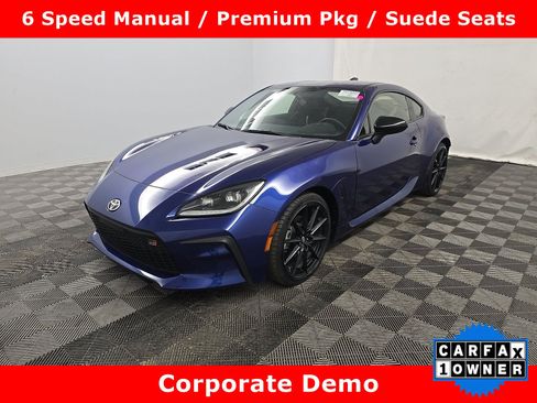 Used 2023 Toyota GR86 Premium RWD image 1