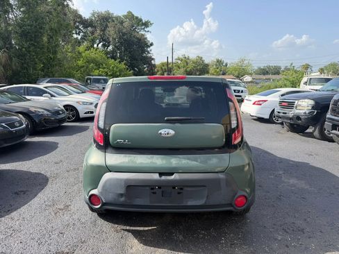 Used 2014 Kia Soul FWD image 4