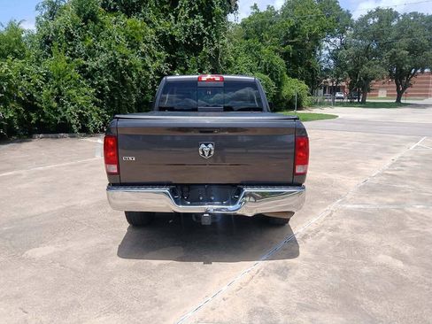 Used 2014 RAM 1500 Classic SLT RWD image 11