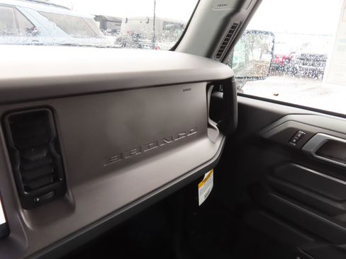 New 2026 Ford Bronco 2-Door image 12