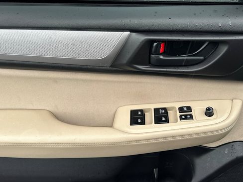 Used 2019 Subaru Outback 2.5i image 11