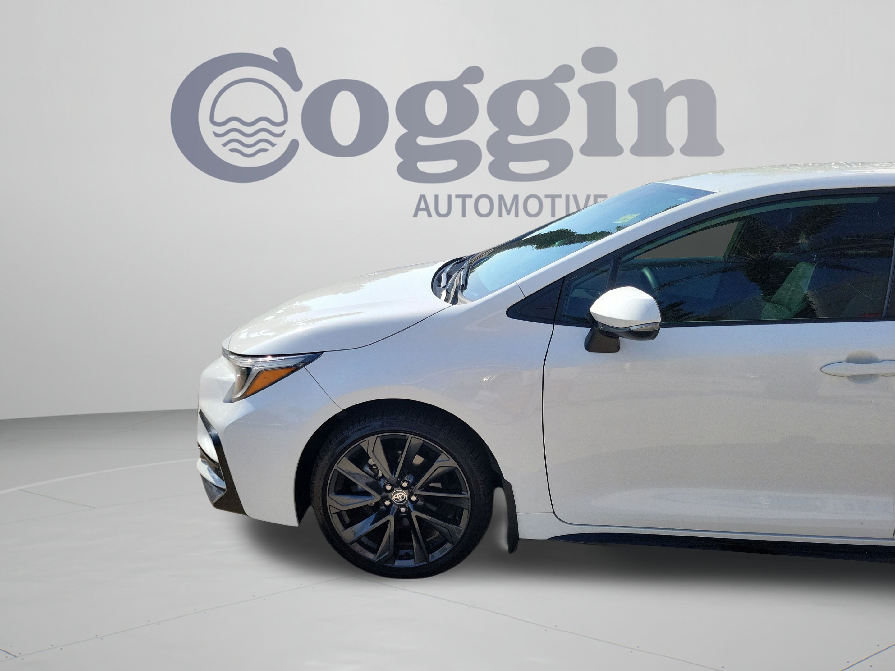 Certified 2025 Toyota Corolla SE FWD image 32