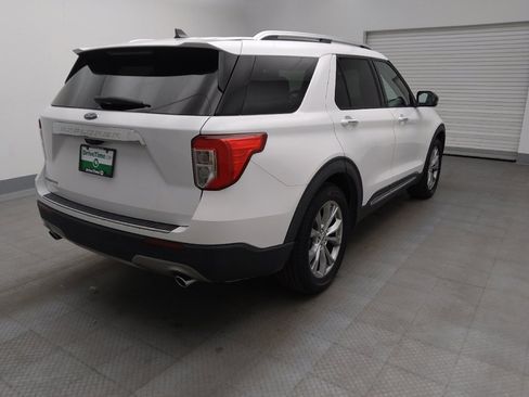 Used 2021 Ford Explorer Limited w/ Equipment Group 301A image 9
