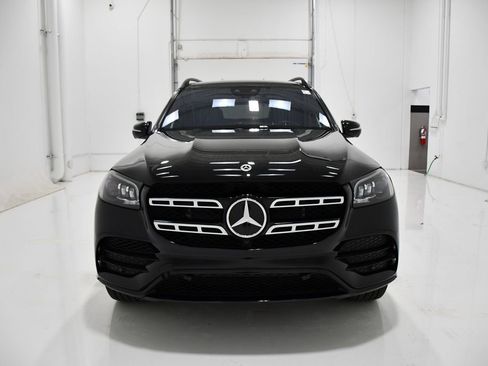 Used 2023 Mercedes-Benz GLS 580 4MATIC image 2