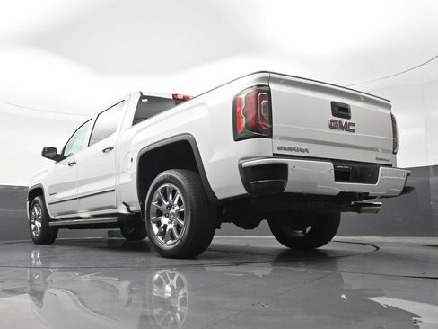 Used 2017 GMC Sierra 1500 Denali RWD image 25