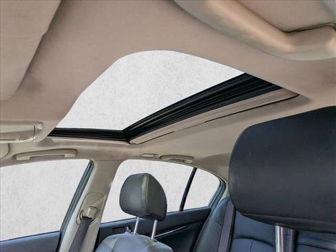 Used 2011 INFINITI G37 Journey w/ Premium Pkg image 14