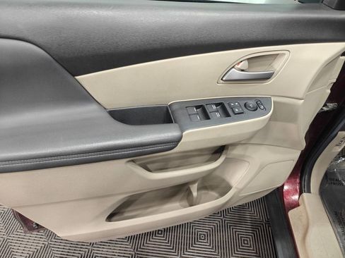 Used 2012 Honda Odyssey EX image 36