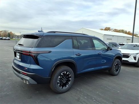 New 2026 Chevrolet Traverse Z71 w/ Enhanced Driving Package image 3
