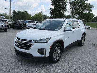 Used 2022 Chevrolet Traverse LT