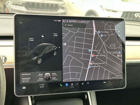 Used 2021 Tesla Model Y Long Range AWD/4WD image 23