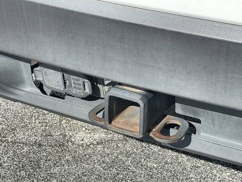 Used 2021 Ford Explorer XLT w/ Class III Trailer Tow Package image 16