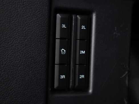 Used 2024 Ford Expedition Limited image 30