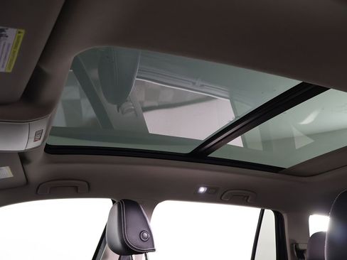 Used 2023 Volkswagen Atlas SEL image 23