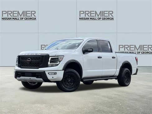 Used 2021 Nissan Titan PRO-4X w/ Pro-4x Convenience Package AWD/4WD image 1