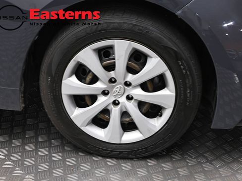 Used 2023 Toyota Corolla LE w/ Carpet Mat Package (TMS) FWD image 26