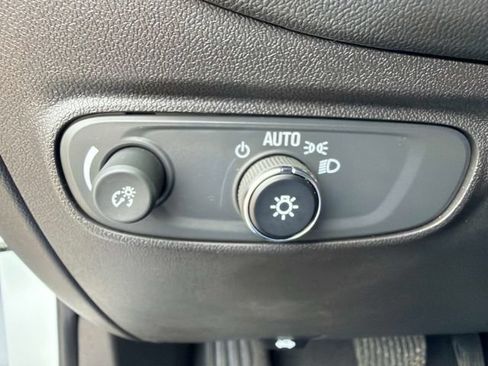Used 2023 Chevrolet Equinox RS AWD/4WD image 30