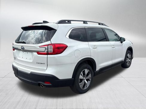 Used 2025 Subaru Ascent Premium AWD/4WD image 9